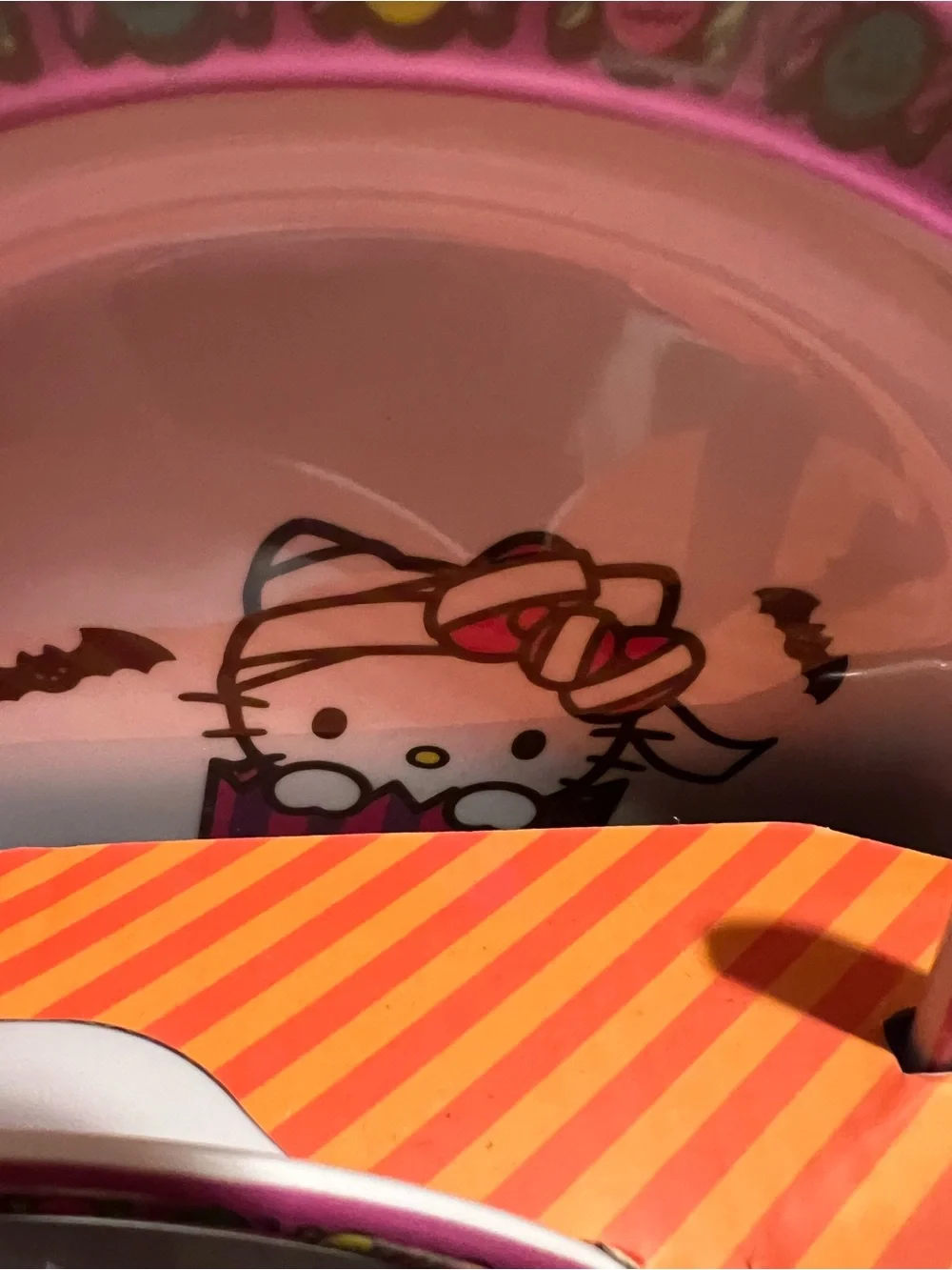 Hello Kitty Halloween Kids 5-Piece Halloween Dinnerware Set